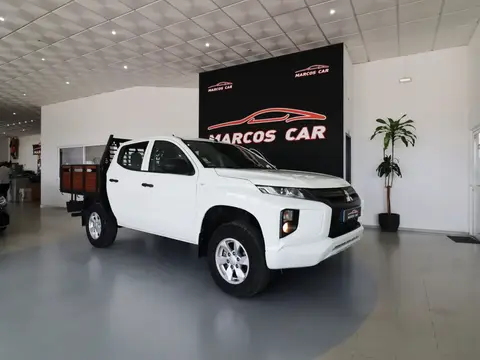 Mitsubishi L200 2021